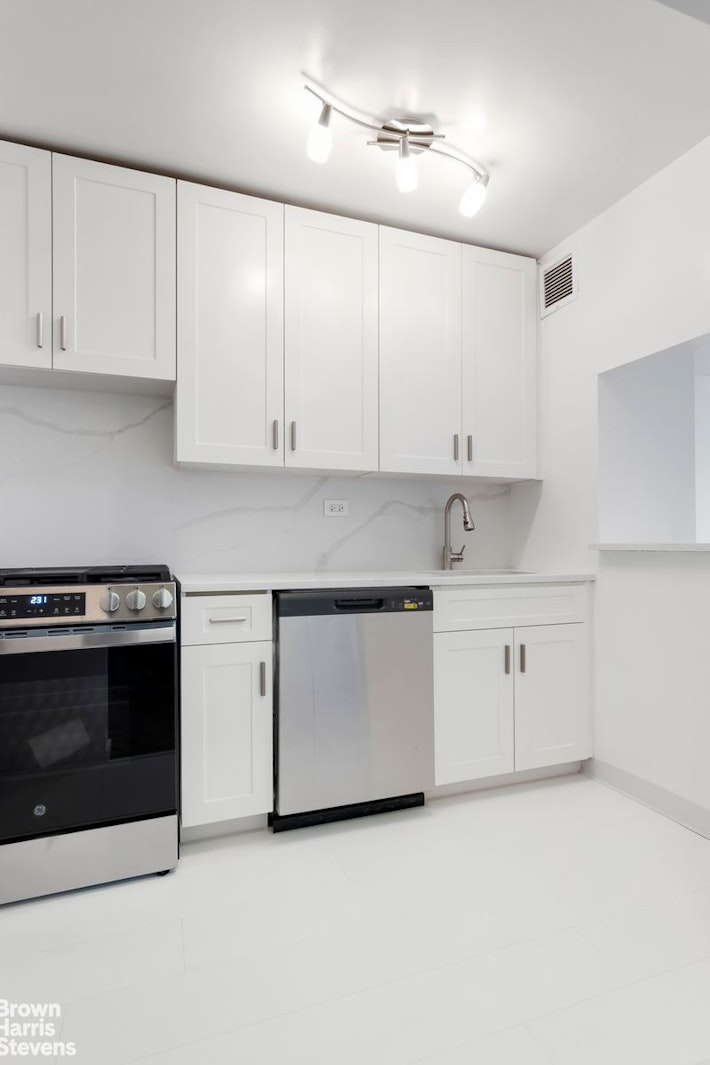 400 East 70th Street 503 Upper East Side New York NY 10021