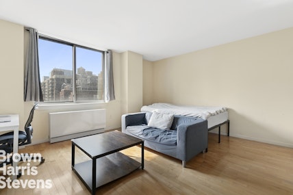 250 East 30th Street 8E, Kips Bay, NYC - 1 Bathrooms  
2 Rooms - 
