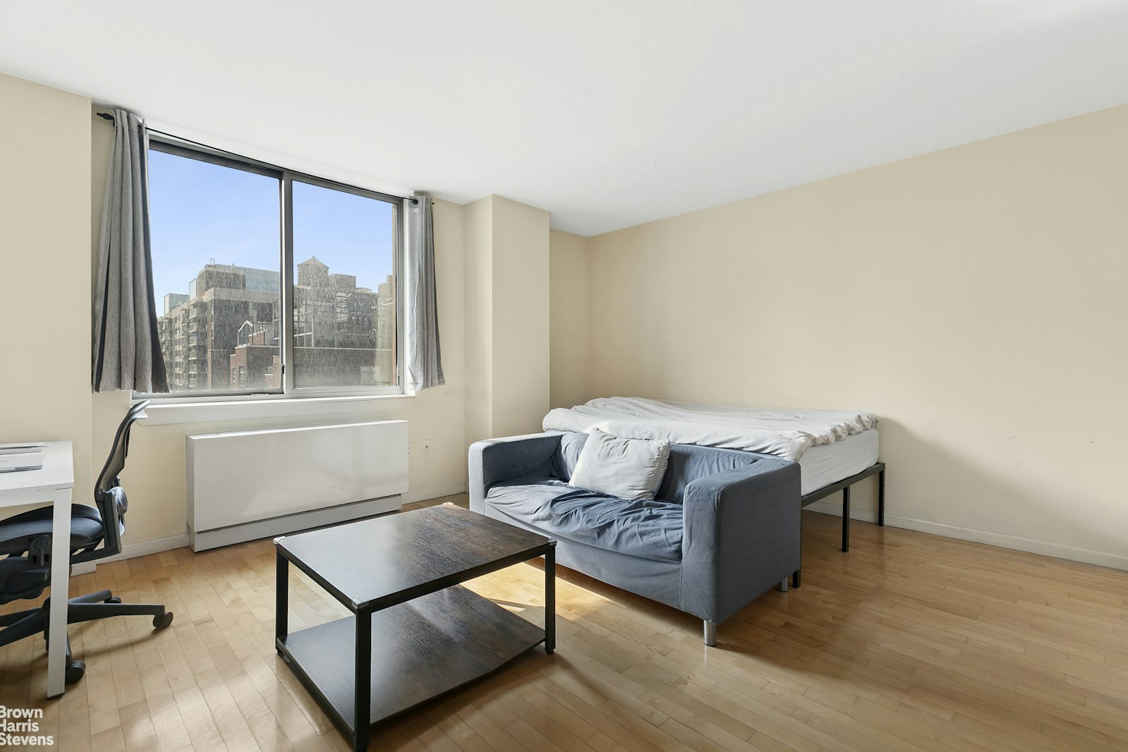 Photo 1 of 250 East 30th Street 8E, Kips Bay, NYC, $3,800, Web #: 23494146