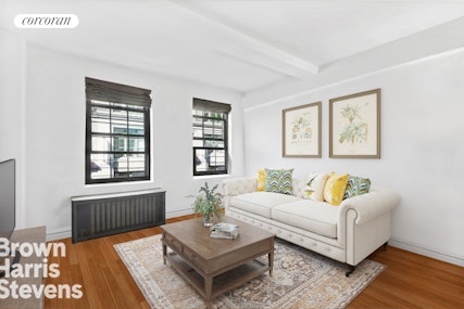 102 East 22nd Street 3B, Gramercy Park, NYC - 1 Bedrooms  
1 Bathrooms  
3 Rooms - 