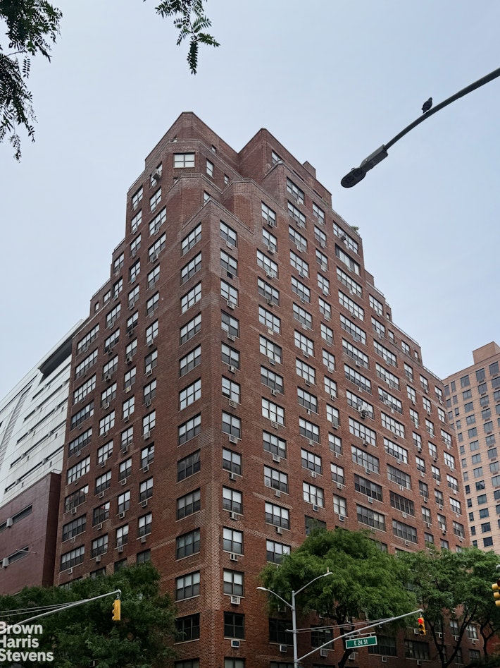 Photo 1 of 330 Third Avenue 3K, Gramercy Park, NYC, $425,000, Web #: 23494615
