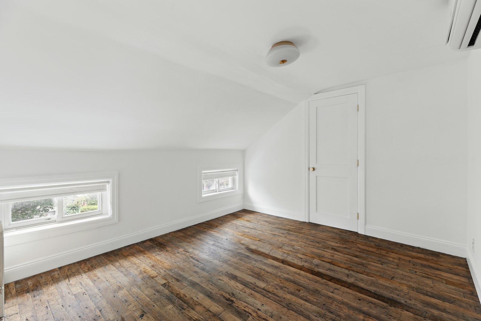 211 Powers Street East Williamsburg Brooklyn NY 11211