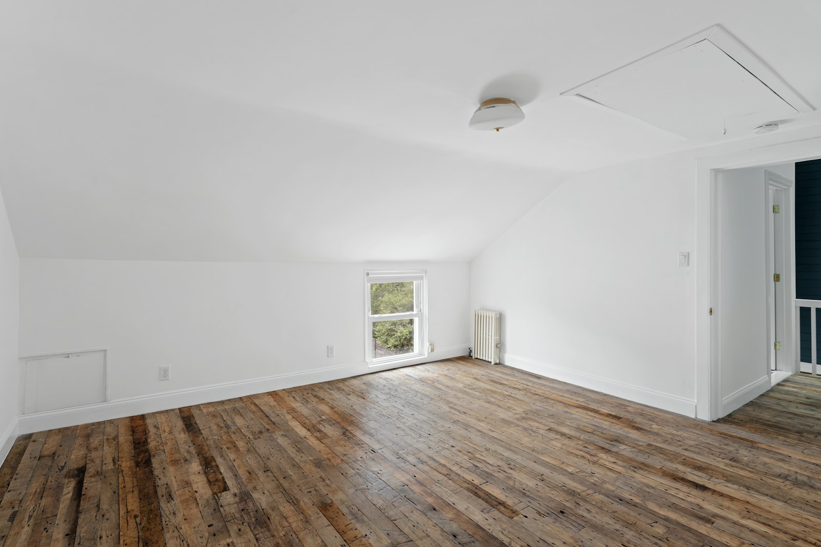 211 Powers Street East Williamsburg Brooklyn NY 11211
