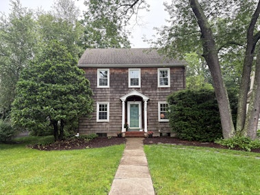 43 Essex Avenue, Montclair, New Jersey - 3 Bedrooms  
2 Bathrooms  
6 Rooms - 