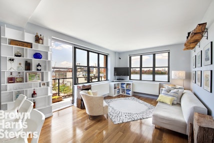 58 Metropolitan Avenue 6H, Williamsburg, Brooklyn, NY - 2 Bedrooms  
2 Bathrooms  
4 Rooms - 