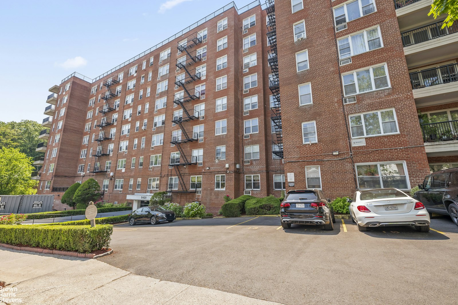 5425 Valles Avenue 5G North Riverdale Bronx NY 10471