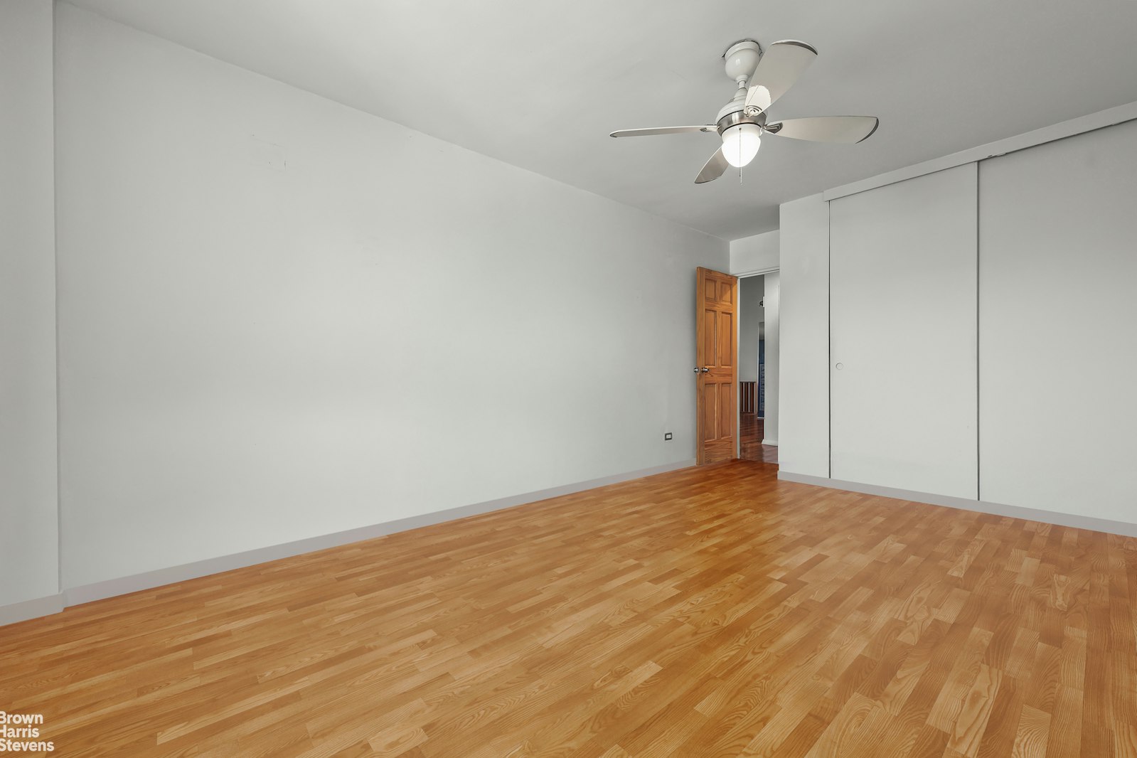 5425 Valles Avenue 5G North Riverdale Bronx NY 10471