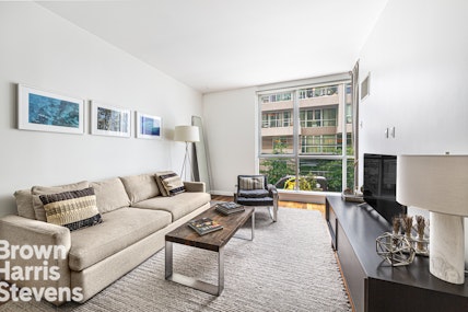 135 North 11th Street 2B, Brooklyn, Brooklyn, NY - 1 Bedrooms  
1 Bathrooms  
3 Rooms - 