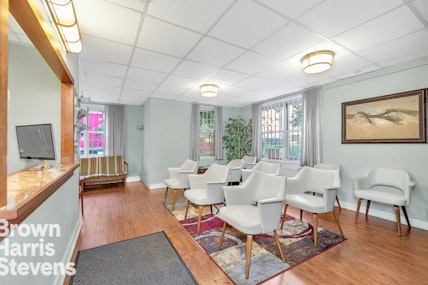 Property for Sale at 20 East 9th Street Office1, Greenwich Village, NYC - Bathrooms: 2.5 
Rooms: 7  - $1,250,000