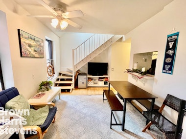 219 West 80th Street 7D, Upper West Side, NYC - 3 Bedrooms  
2 Bathrooms  
5 Rooms - 