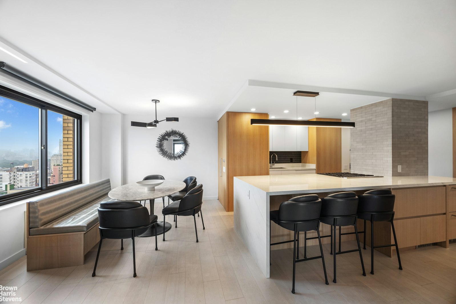 Photo 1 of 201 West 70th Street, Upper West Side, NYC, $2,350,000, Web #: 23507977