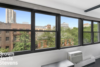 Property for Sale at 210 East 15th Street 6A, Gramercy Park, NYC - Bedrooms: 1 
Bathrooms: 1 
Rooms: 2.5 - $630,000