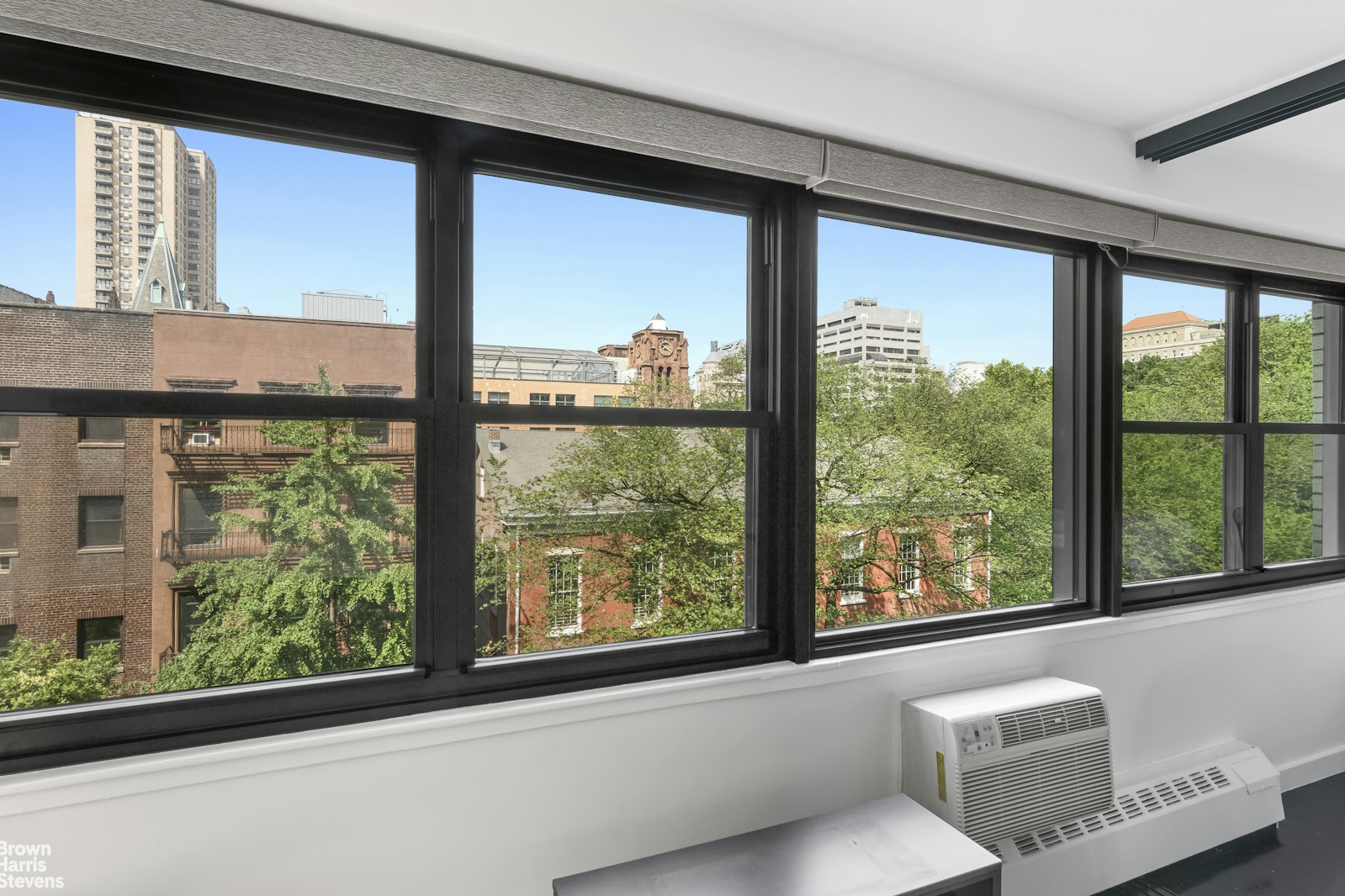 Photo 1 of 210 East 15th Street 6A, Gramercy Park, NYC, $630,000, Web #: 23508118