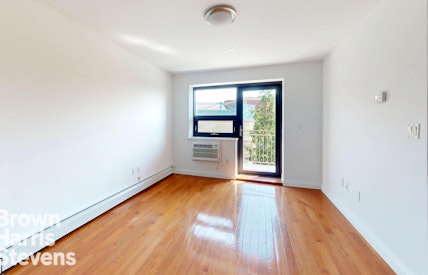 456 West 167th Street 3F, Upper Manhattan, NYC - 1 Bedrooms  
1 Bathrooms  
3 Rooms - 