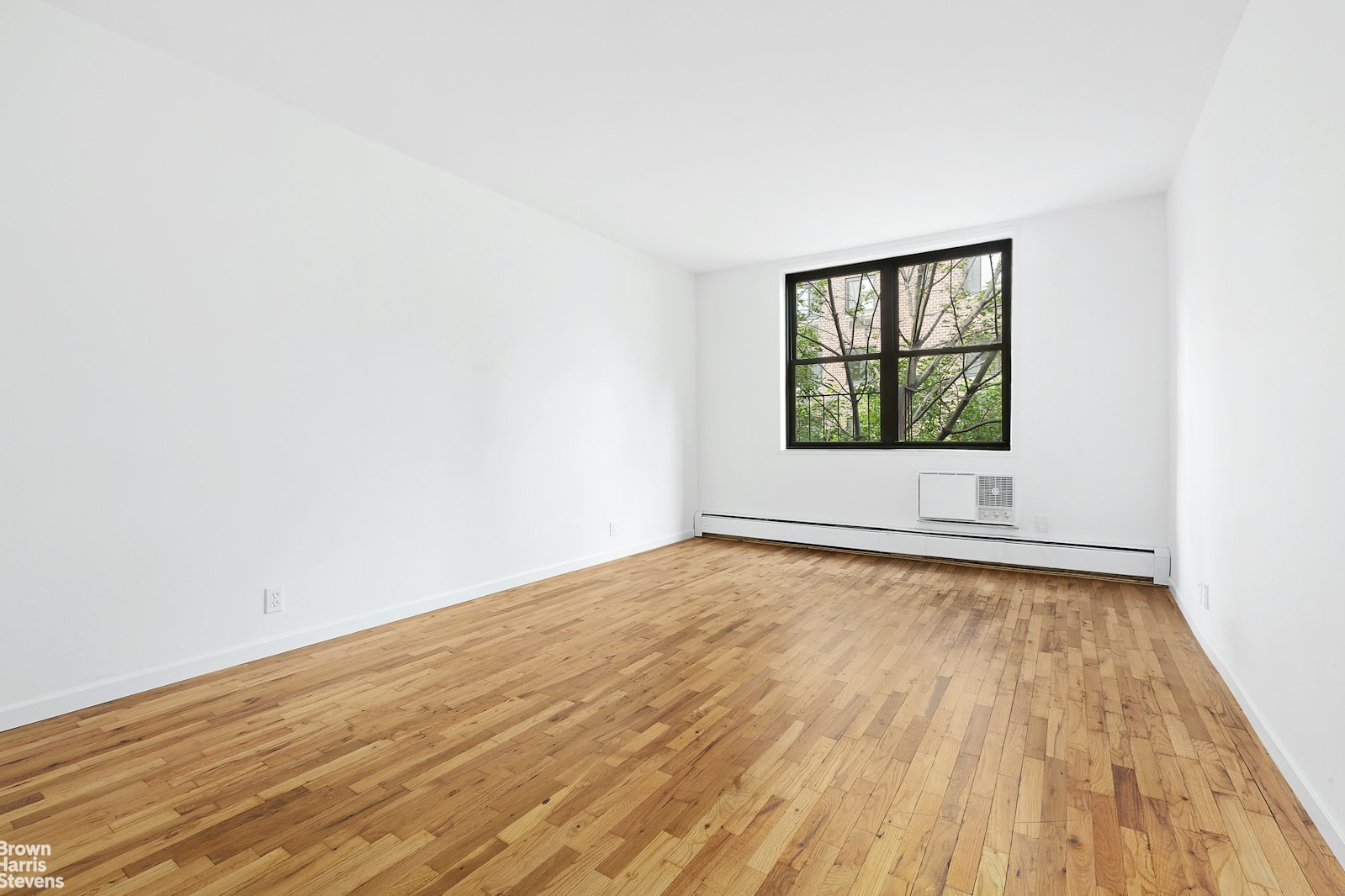 Photo 1 of 229 East 29th Street 5L, Kips Bay, NYC, $3,000, Web #: 23510714