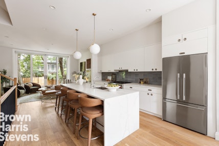 233 Bergen Street, Boerum Hill, Brooklyn, NY - 5 Bedrooms  
5.5 Bathrooms  
9 Rooms - 