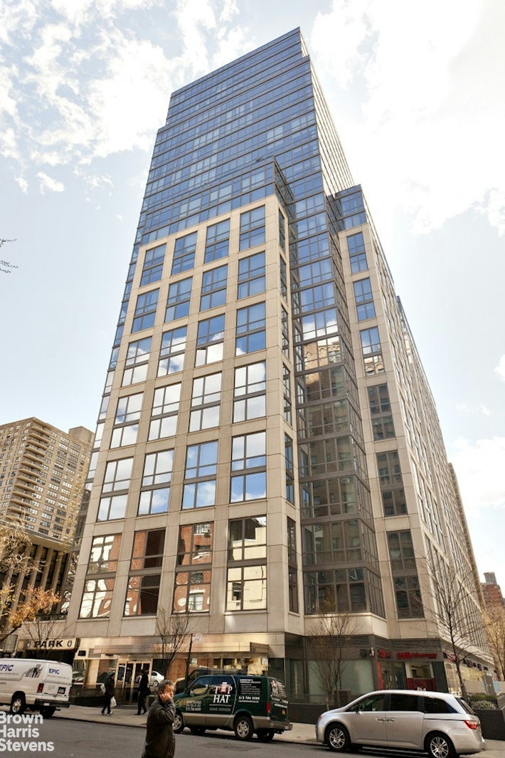200 West End Avenue Lincoln Square New York NY 10023
