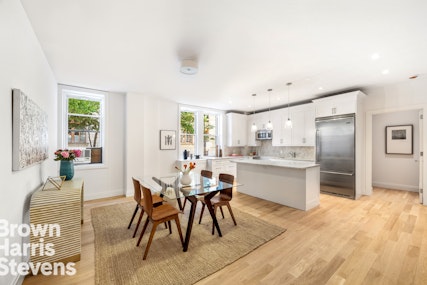 905 West End Avenue G1, Upper West Side, NYC - 3 Bedrooms  
2 Bathrooms  
6 Rooms - 