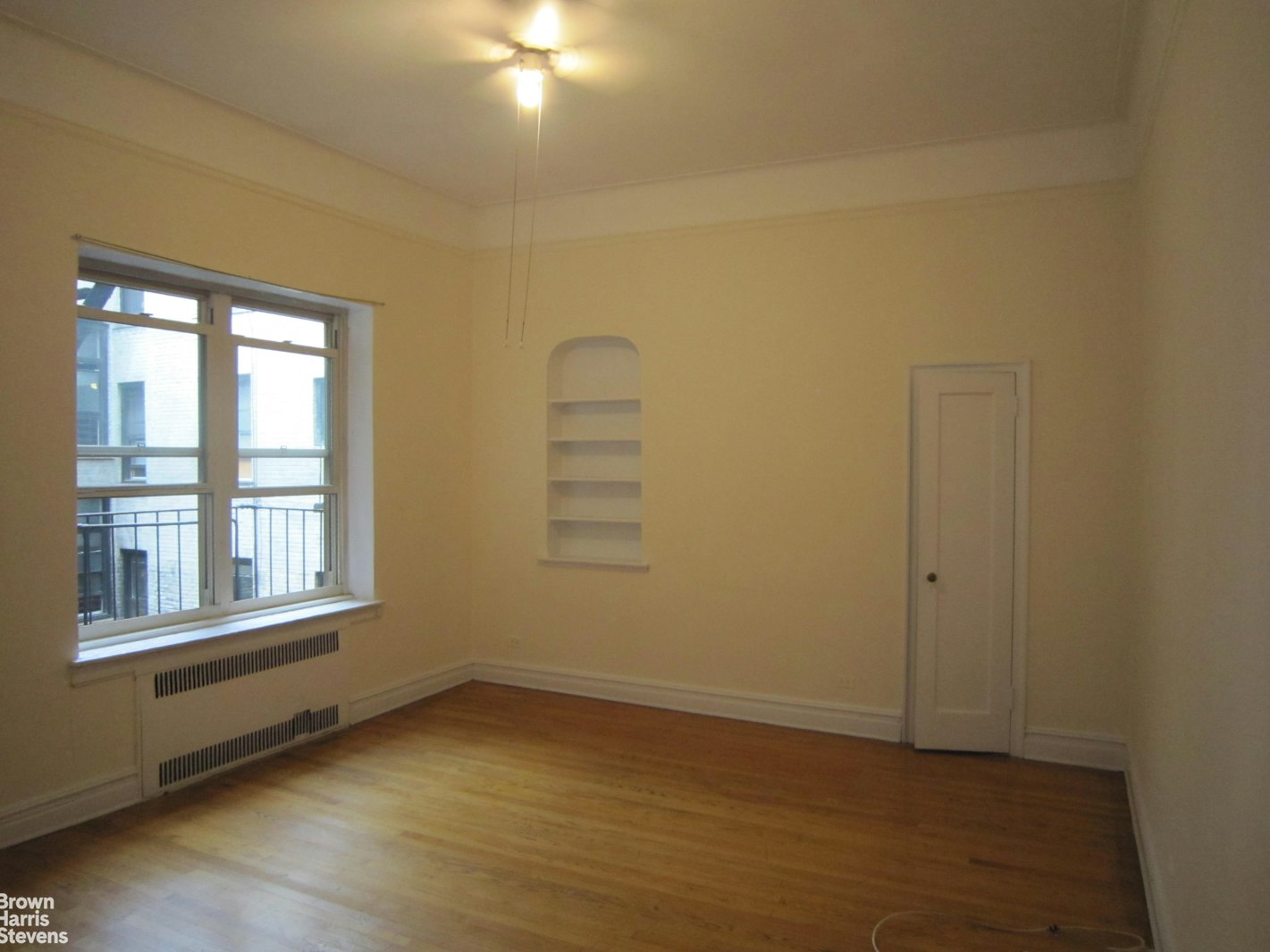 Photo 1 of Pineapple Street, Brooklyn Heights, Brooklyn, NY, $3,400, Web #: 23517266