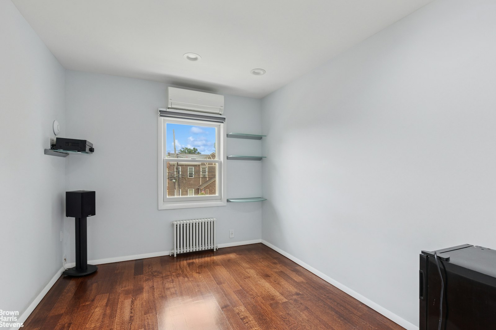 82-15 Penelope Avenue Middle Village Queens NY 11379
