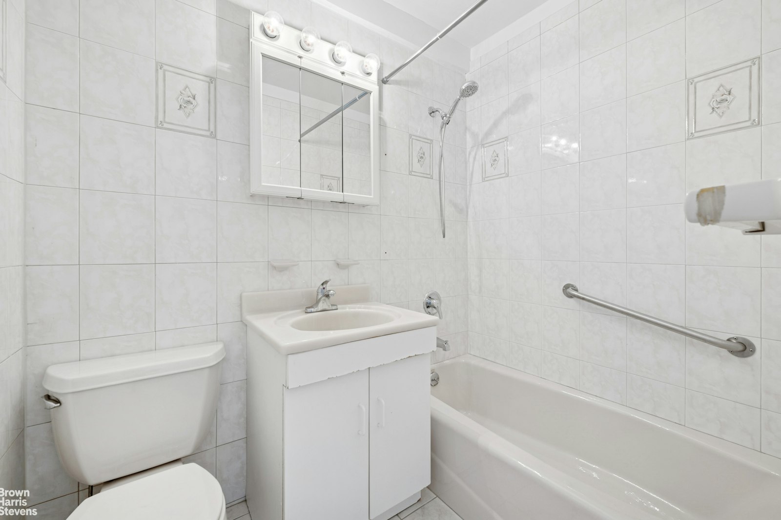 3515 Henry Hudson Parkway West Riverdale Bronx NY 10463