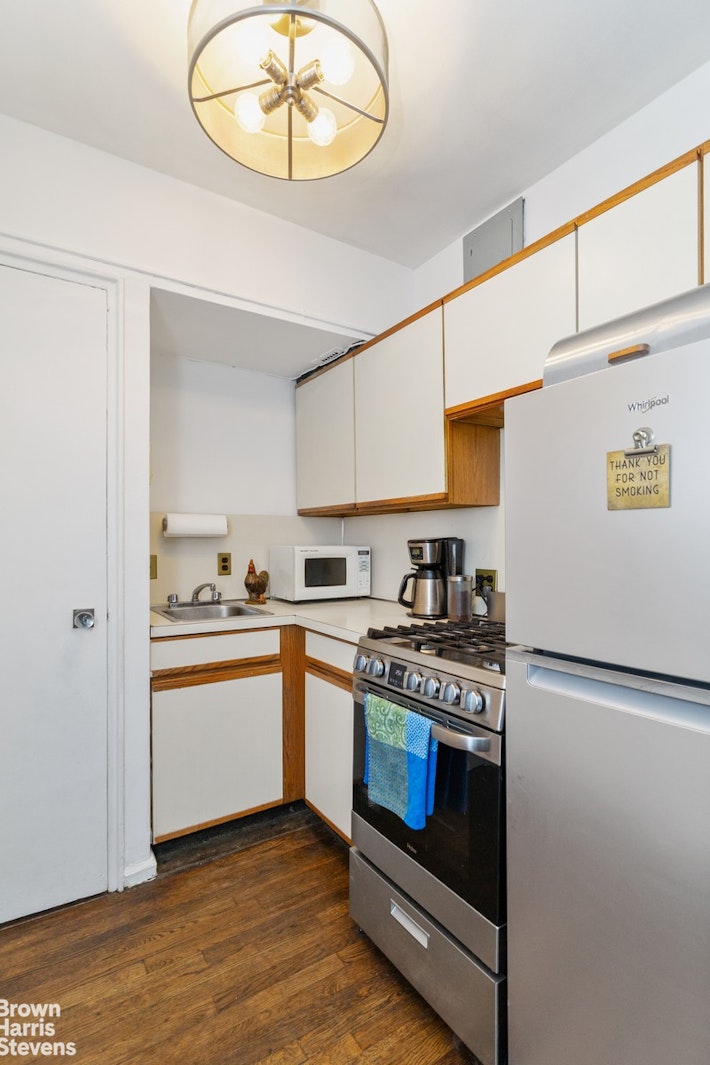 315 East 56th Street Sutton Place New York NY 10022