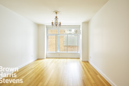 400 East 67th Street, Upper East Side, Upper East Side, NYC - 3 Bedrooms  
3 Bathrooms  
6 Rooms - 