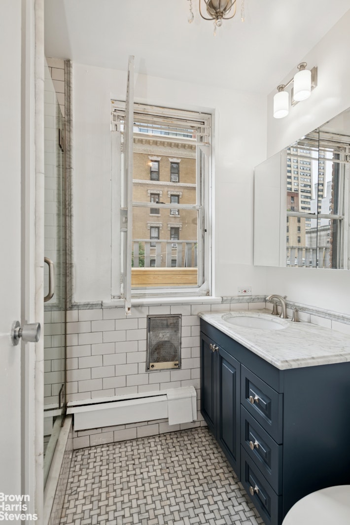 131 East 39th Street Murray Hill New York NY 10016