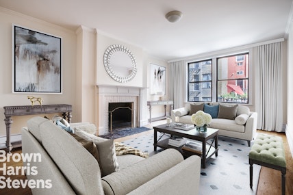 251 West 71st Street 2C, Upper West Side, Upper West Side, NYC - 2 Bedrooms  
1 Bathrooms  
5 Rooms - 