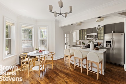 891 Knickerbocker Avenue, Bushwick, Brooklyn, New York - 3 Bedrooms  
3 Bathrooms  
7 Rooms - 