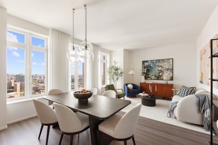 543 West 122nd Street 28A, Morningside Heights, Upper Manhattan, NYC - 3 Bedrooms  
2.5 Bathrooms  
5 Rooms - 