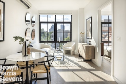 979 Pacific Street 7E, Crown Heights, Brooklyn, New York - 1 Bedrooms  
1 Bathrooms  
3 Rooms - 
