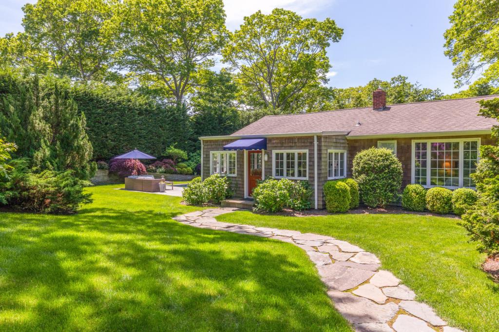 East Hampton East Hampton Ny 11937 Id 754748 For Rent