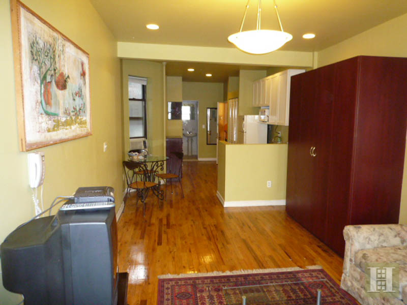 Photo 1 of 436 West 49th Street, Midtown West, NYC, $2,000, Web #: 796727