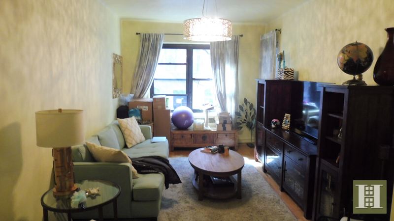 Photo 1 of 305 East 11th Street 2C, East Village, NYC, $3,000, Web #: 970622