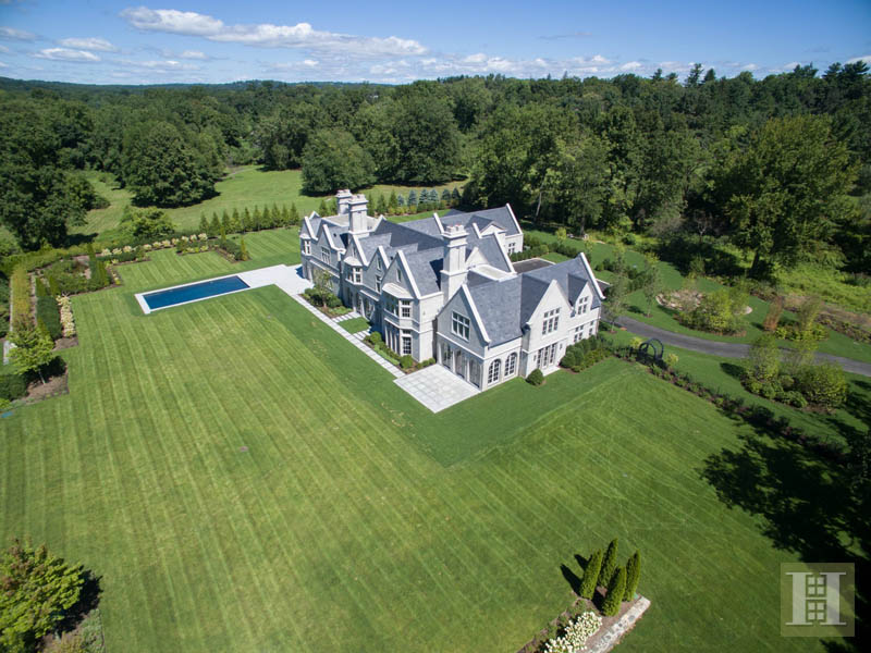 11 Round Hill Club Road Greenwich Connecticut 06831 9 975 000 11 Round Hill Club Road Greenwich Connecticut 06831 9 975 000 Property For